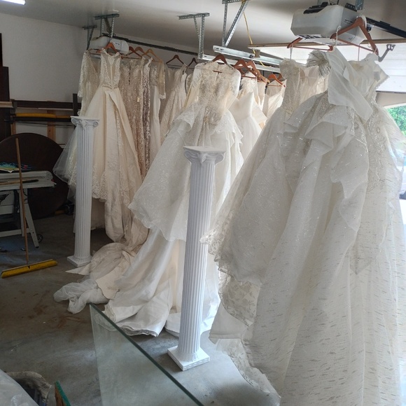 wedding gowns - Picture 4 of 6